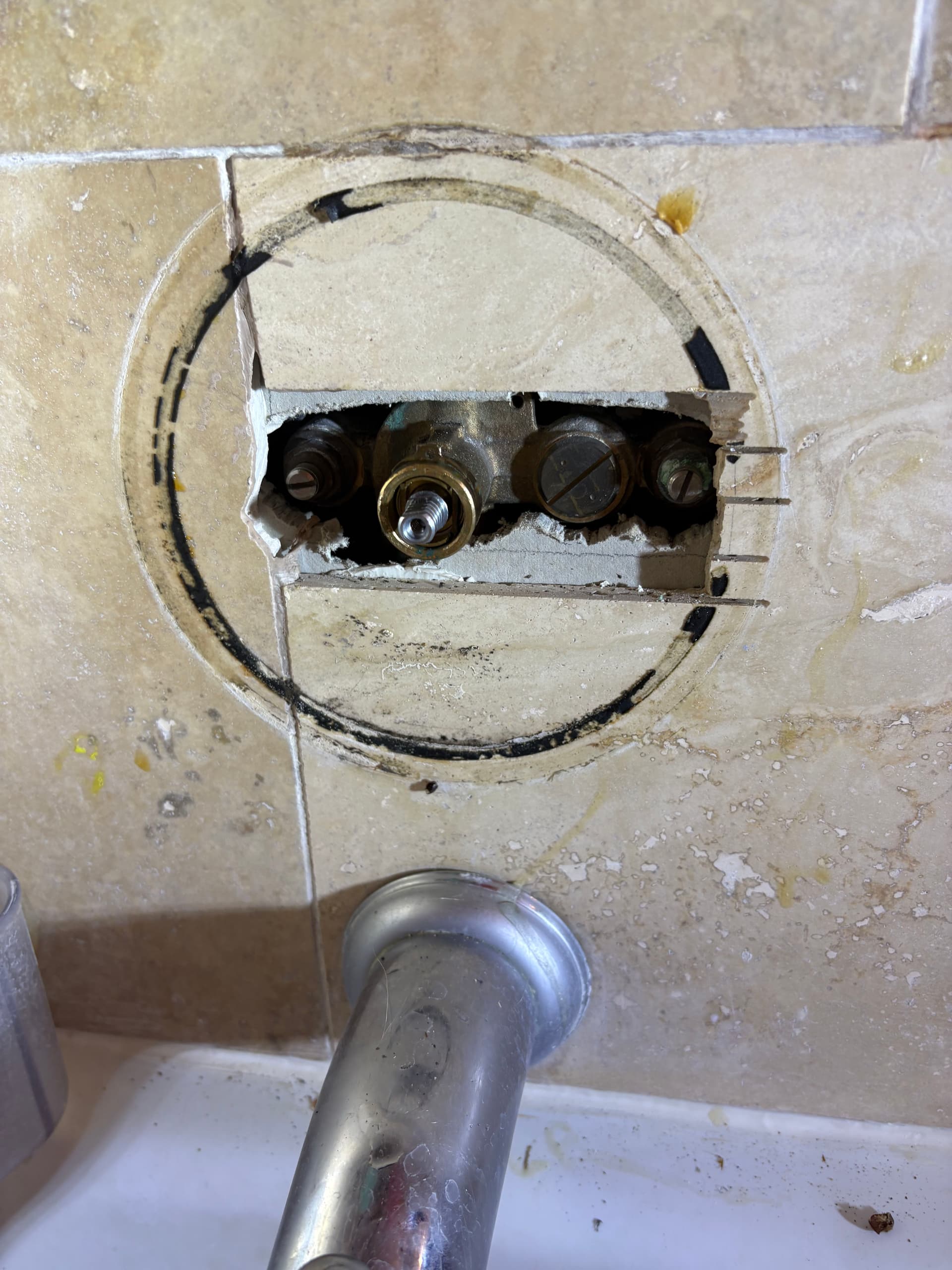 Gallery photos for Leaking Moen Tub Shower Valve Fixed in Bedford Texas: Image #2