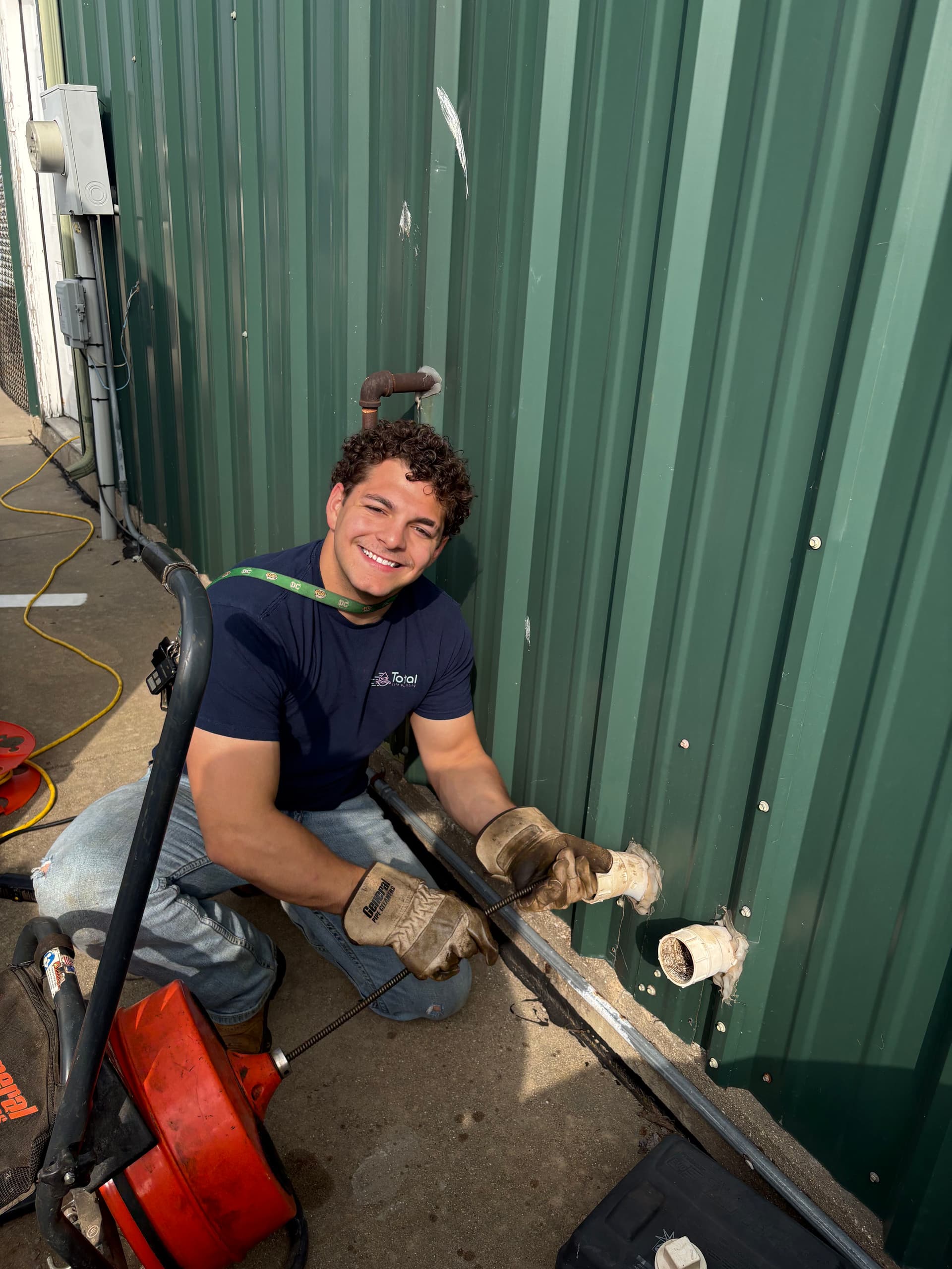 Clogged Restaurant Drain Cleared Before Opening Time image