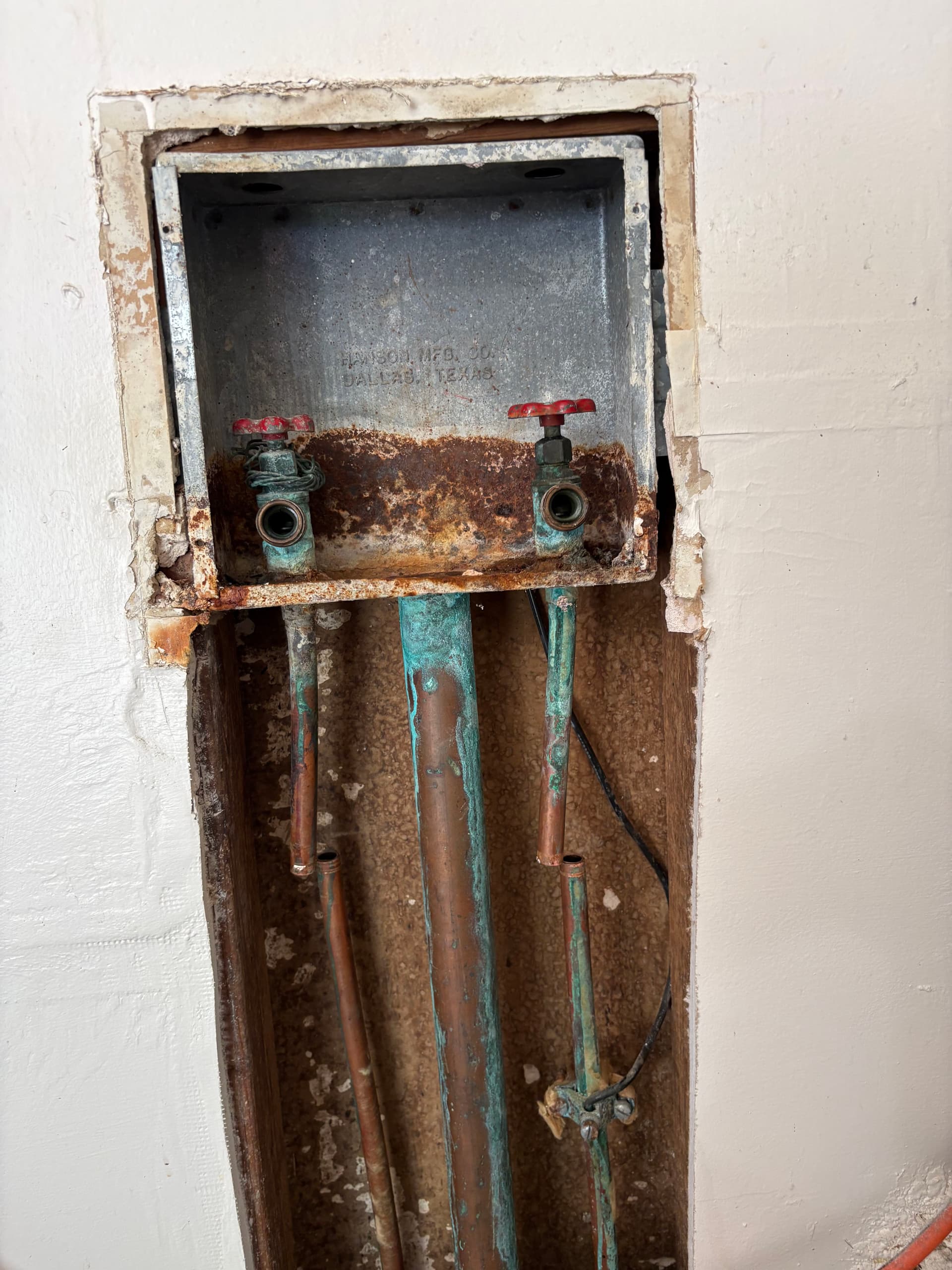 Gallery photos for Old Washer Shut-Off Valves Replaced Before They Caused Real Damage: Image #2