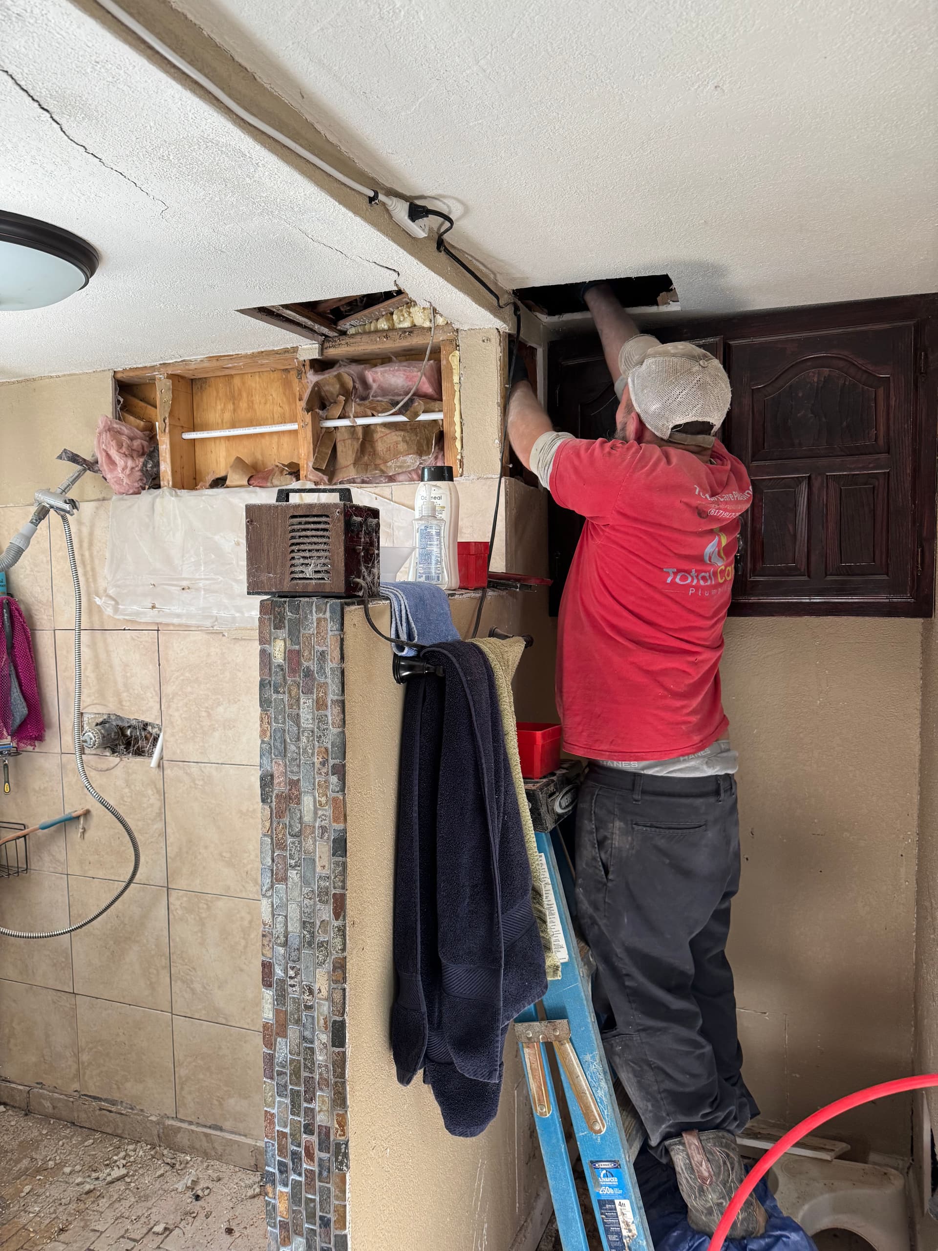 Gallery photos for Hot Water Slab Leak Fixed With a Smarter Reroute: Image #2