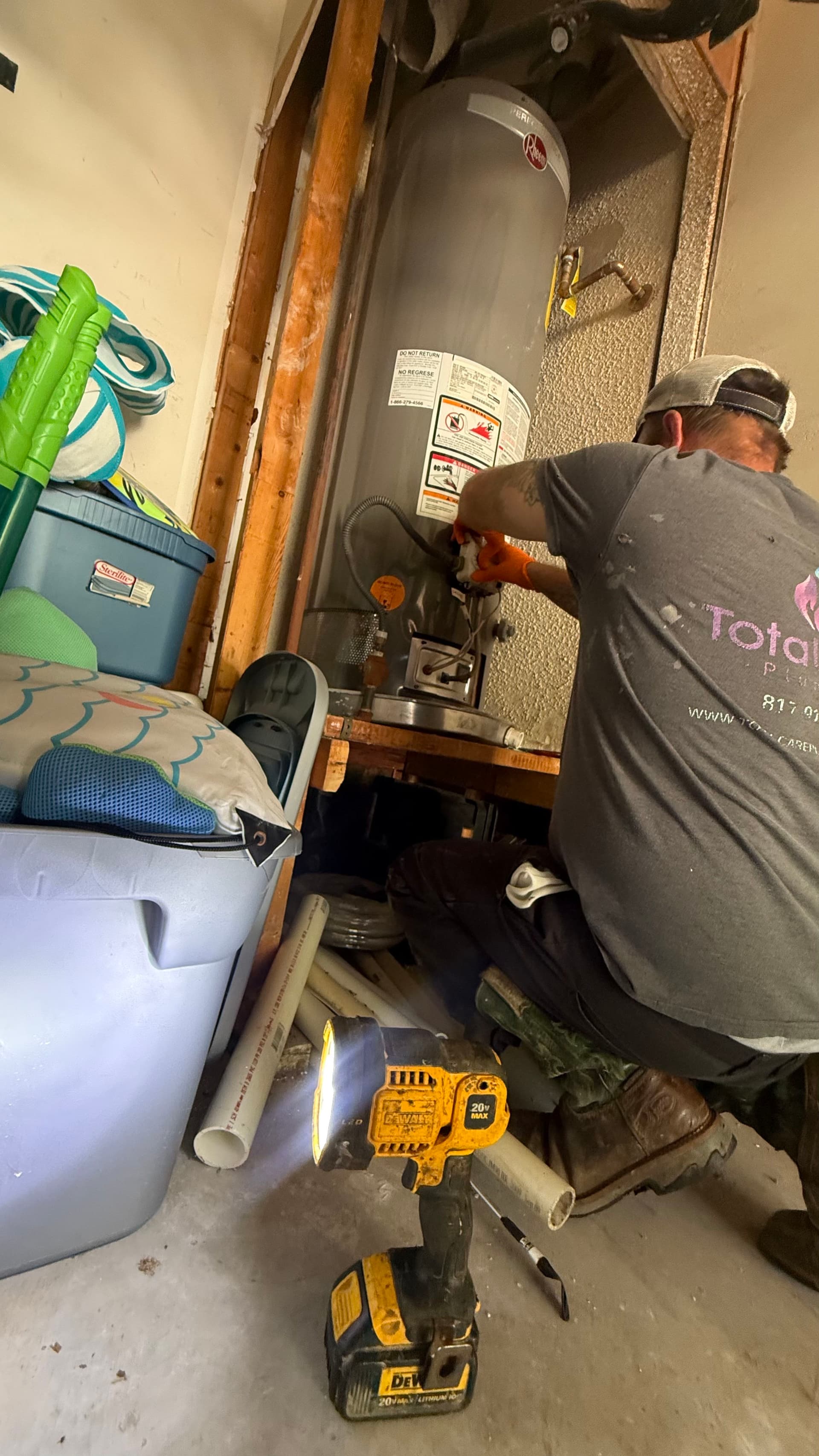 Emergency Water Heater Repair in Grand Prairie Fixes a Bad Igniter Fast image