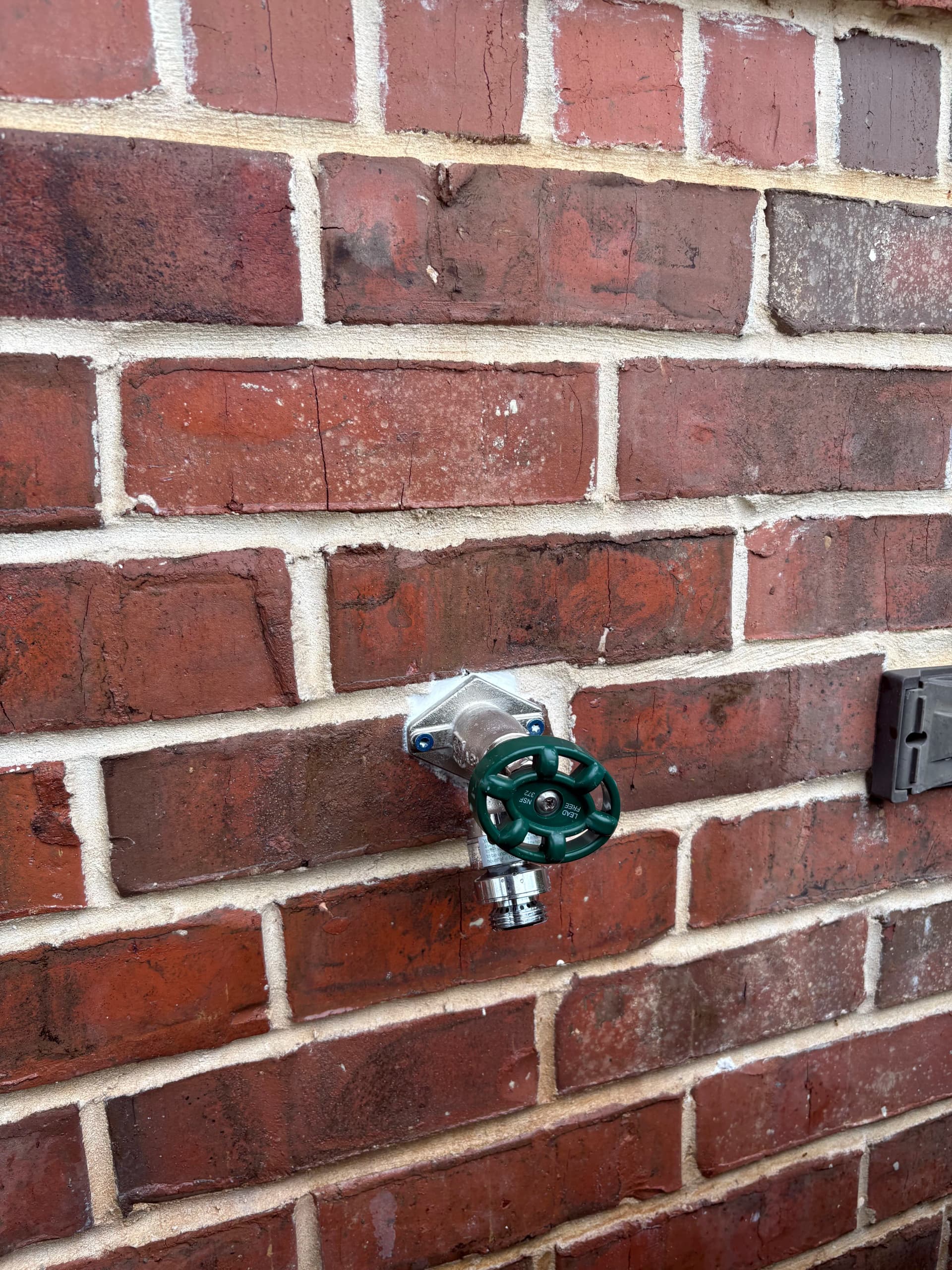 Gallery photos for Broken Hose Bib Replacement at a Colleyville Business: Image #2