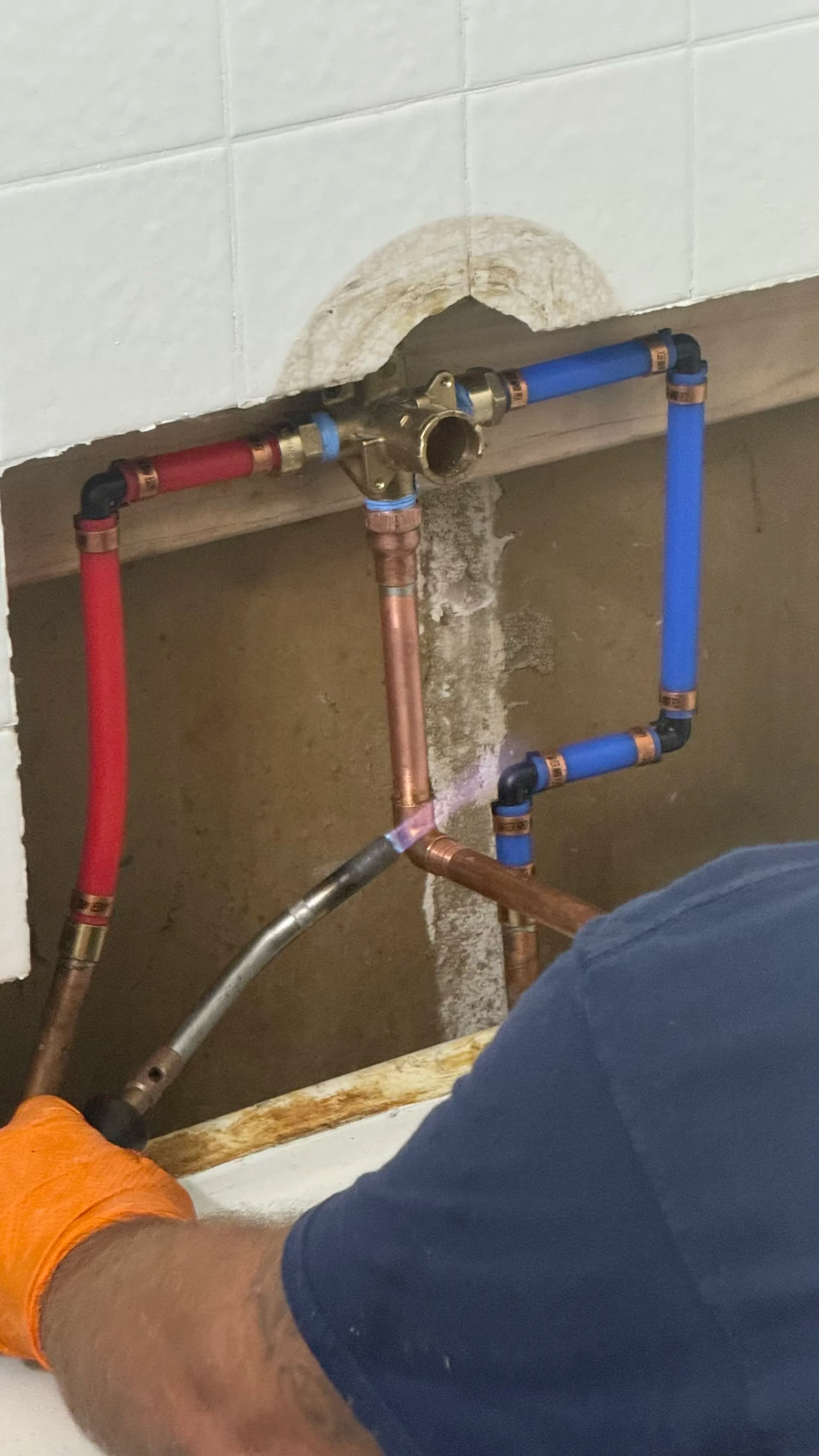 Gallery photos for Tub Shower Valve Replacement Done Right in Hurst: Image #1
