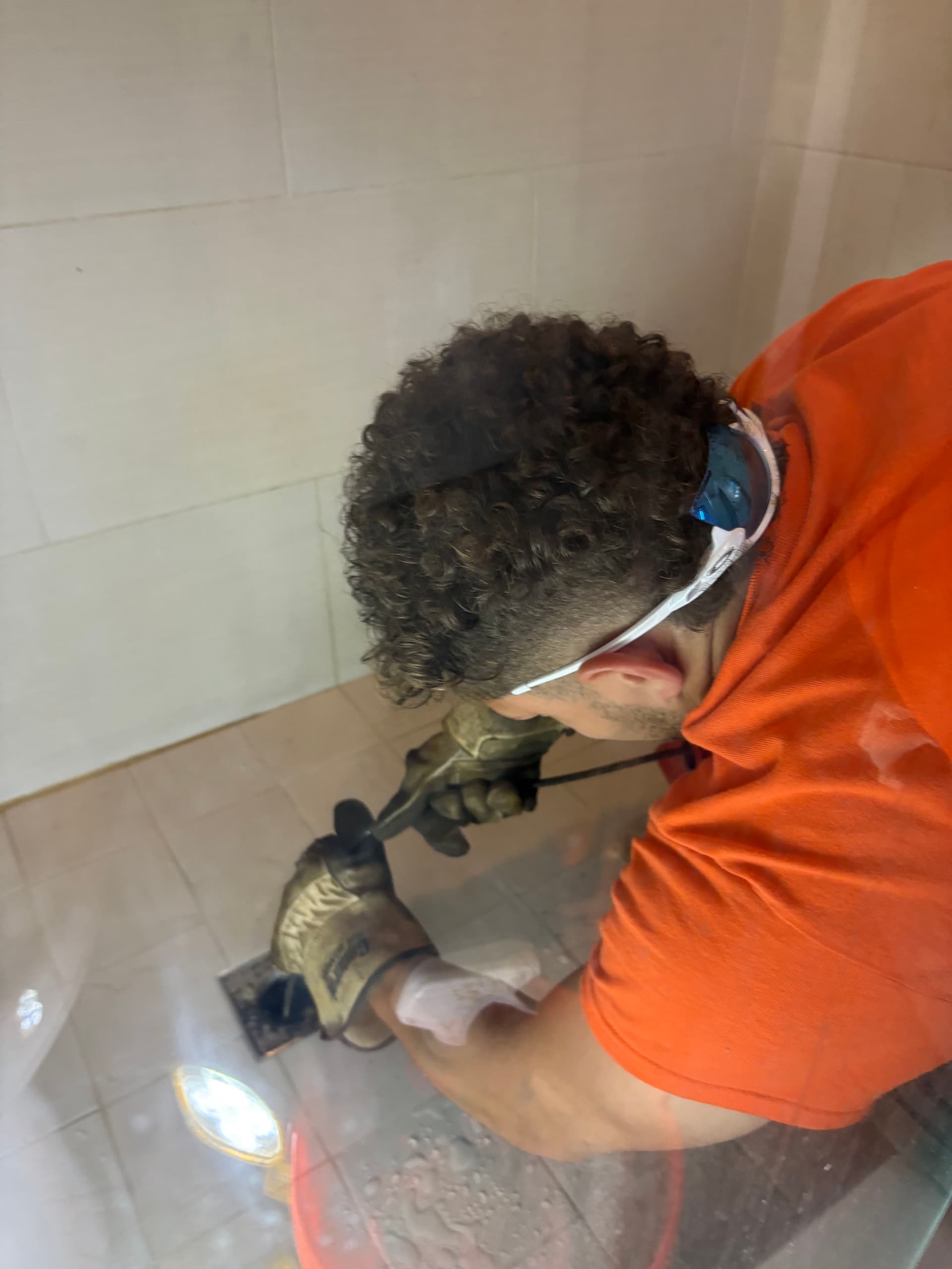 Gallery photos for Clogged Shower Drain Cleared in Hurst: Image #1