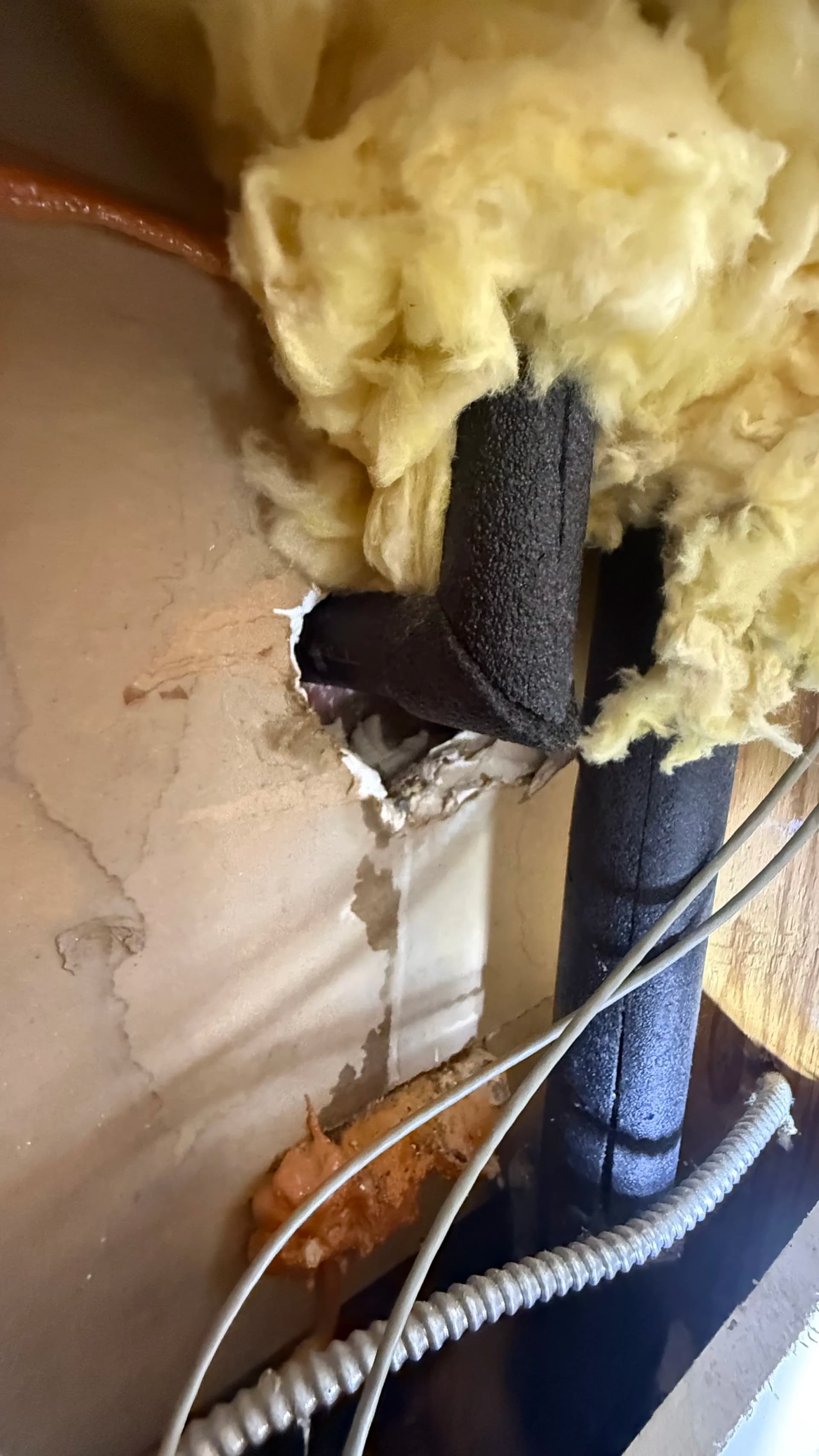 Gallery photos for Broken Hose Bib Replacement at a Colleyville Business: Image #1