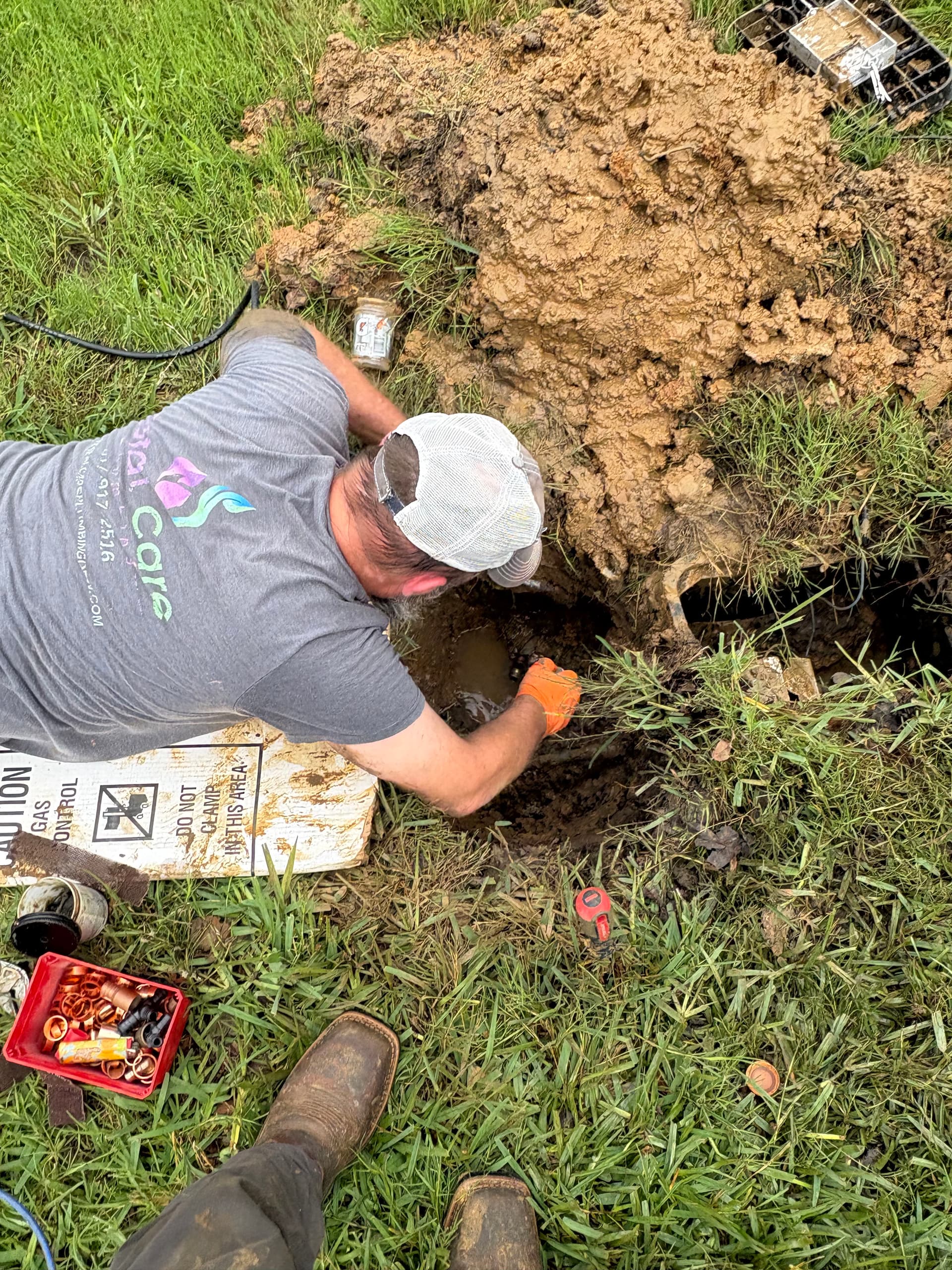 Emergency Broken Water Main Repair in Hurst image