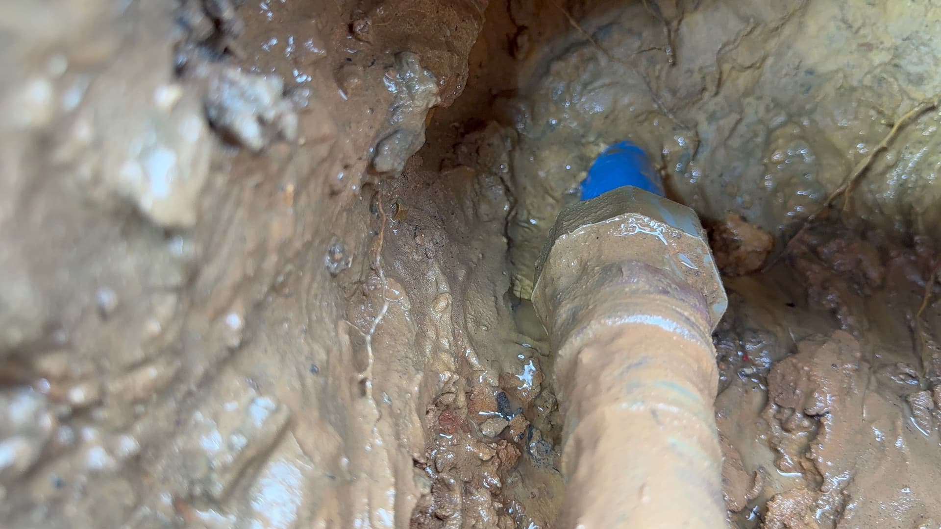 Gallery photos for Main Water Line Leak Found and Repaired in Fort Worth: Image #1