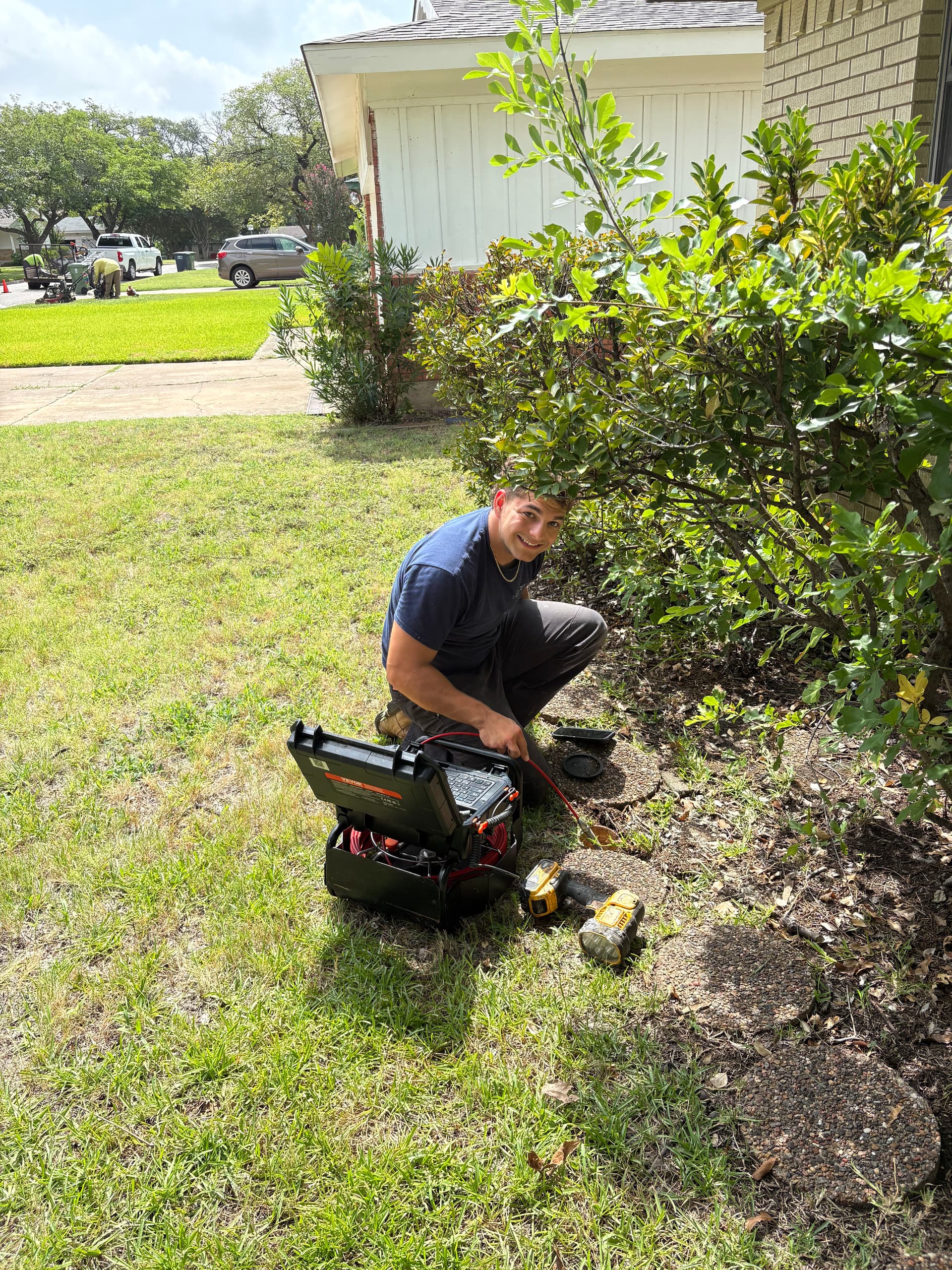 Broken Sewer Line Tracked Down and Repaired in Arlington Texas image