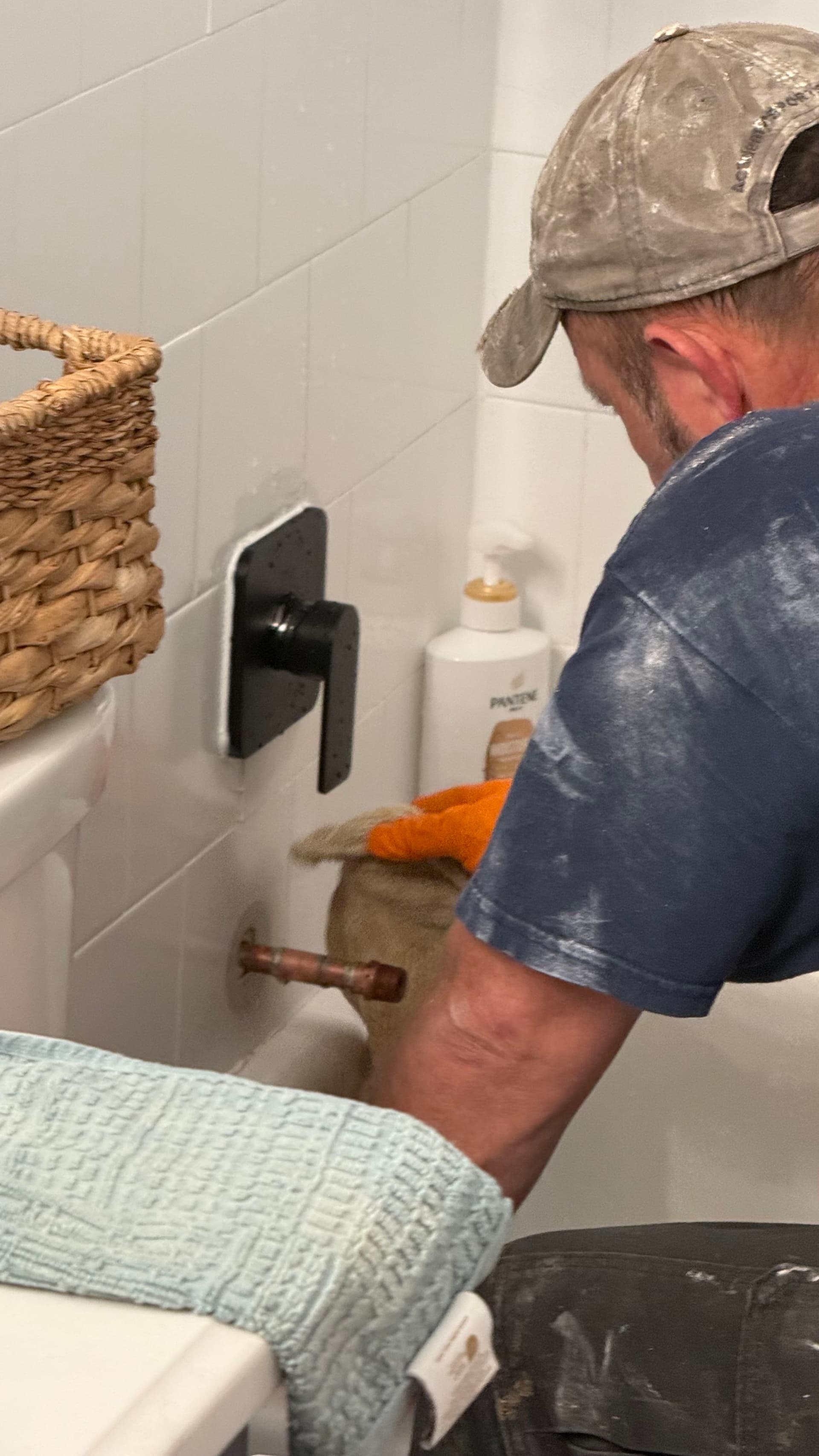 Gallery photos for Emergency Leak Repair Uncovers Bigger Problem in Euless: Image #1